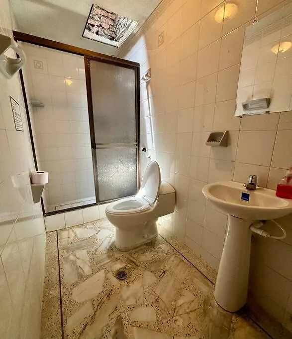 Casa Grande Full Amenities, Aire Villa Cali Colombia